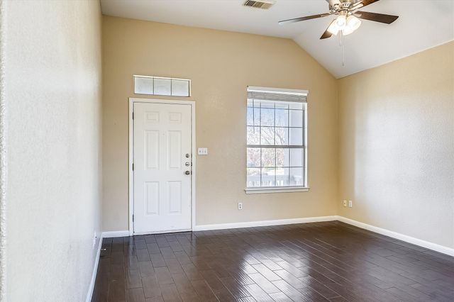 2858 Southampton WAY B, Round Rock, TX 78664