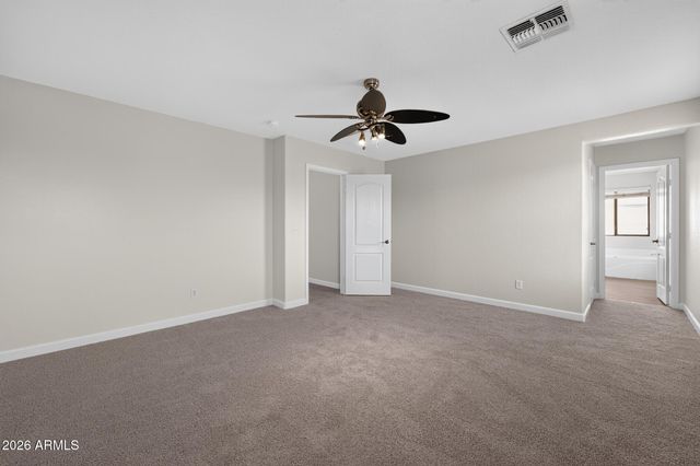 789 E COWBOY COVE Trail, San Tan Valley, AZ 85143