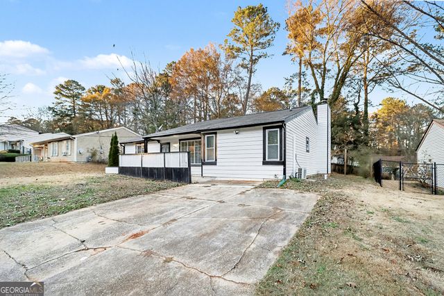 4734 White Oak Trail, Stone Mountain, GA 30088