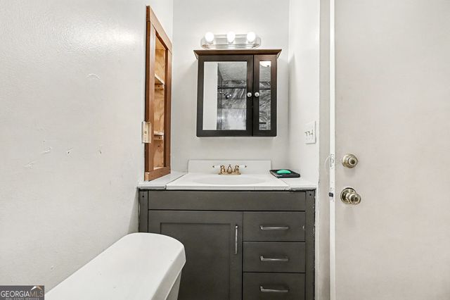 4734 White Oak Trail, Stone Mountain, GA 30088