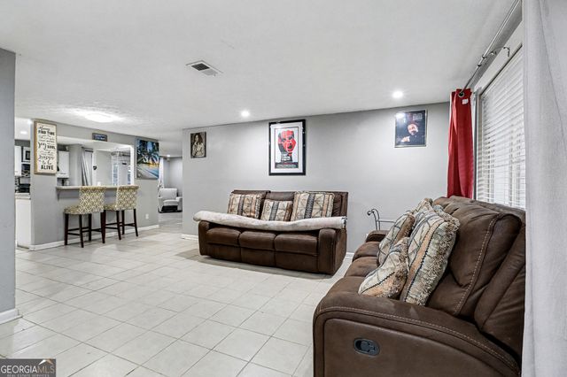 4734 White Oak Trail, Stone Mountain, GA 30088