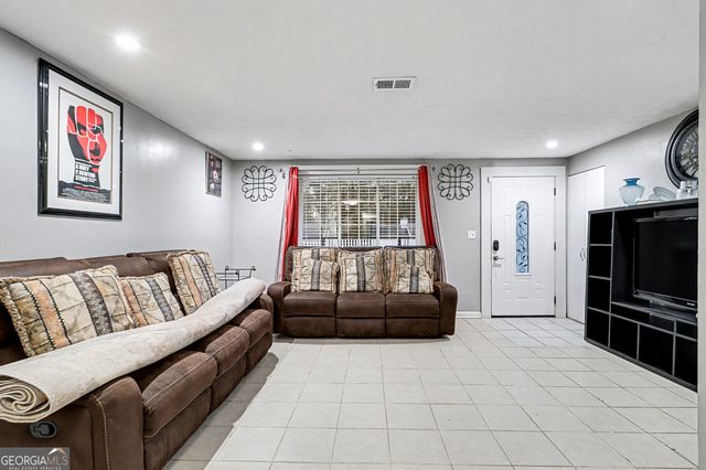 4734 White Oak Trail, Stone Mountain, GA 30088