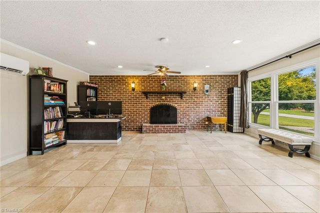 707 Impala Avenue, High Point, NC 27265