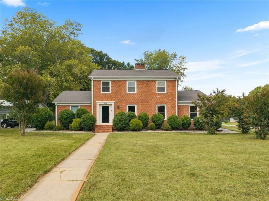 707 Impala Avenue, High Point, NC 27265