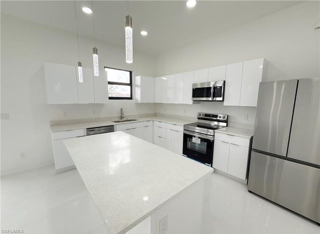 2325 NW 37th PL, Cape Coral, FL 33993