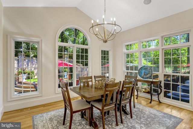 841 LEIGH MILL ROAD, Great Falls, VA 22066