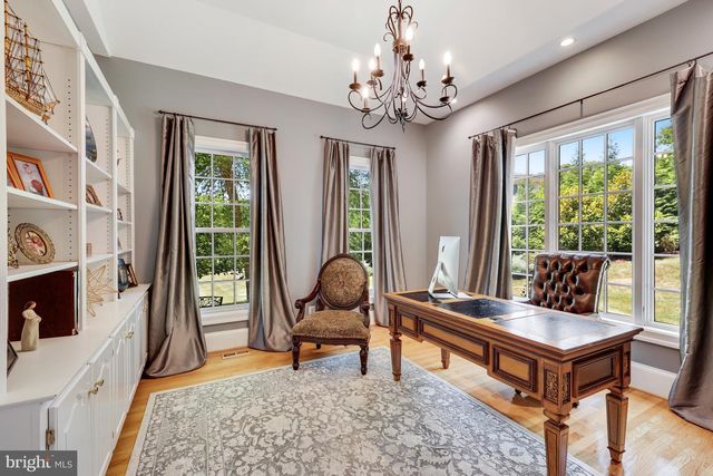 841 LEIGH MILL ROAD, Great Falls, VA 22066