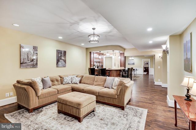 841 LEIGH MILL ROAD, Great Falls, VA 22066