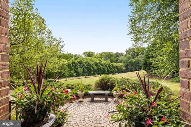 841 LEIGH MILL ROAD, Great Falls, VA 22066