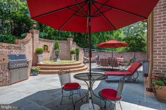 841 LEIGH MILL ROAD, Great Falls, VA 22066