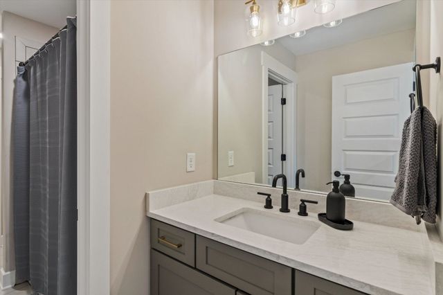 11120 SHELBY POST RD, Collierville, TN 38017