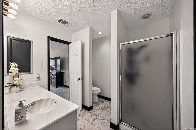 17507 EMERALD CANYON DR, San Antonio, TX 78232