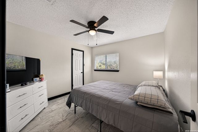 17507 EMERALD CANYON DR, San Antonio, TX 78232