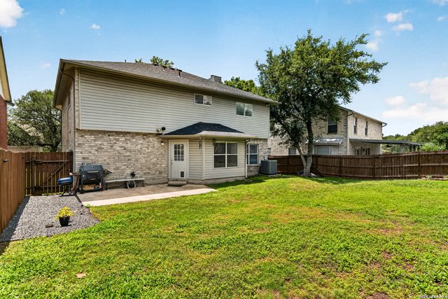 17507 EMERALD CANYON DR, San Antonio, TX 78232