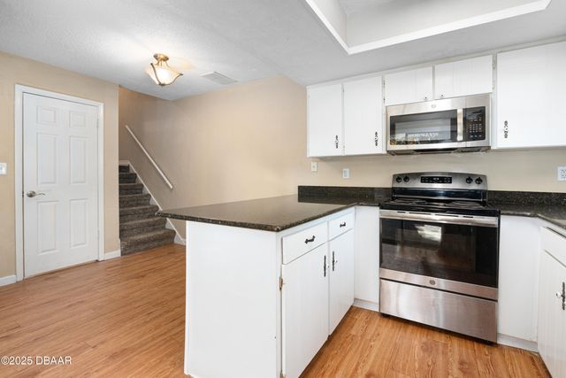 61 Springwood Square, Port Orange, FL 32129