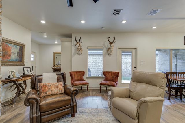 61 Amesbury Court, Lubbock, TX 79416