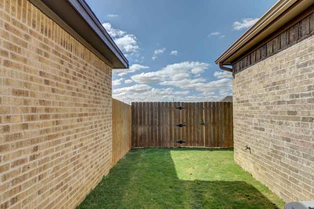 61 Amesbury Court, Lubbock, TX 79416