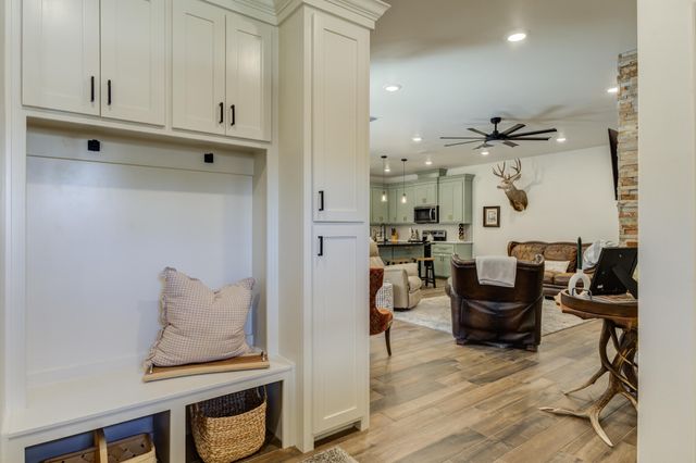 61 Amesbury Court, Lubbock, TX 79416