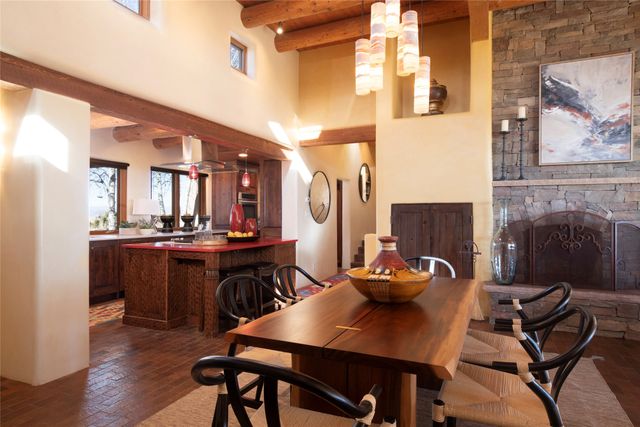 18 Bella Loma, Santa Fe, NM 87506