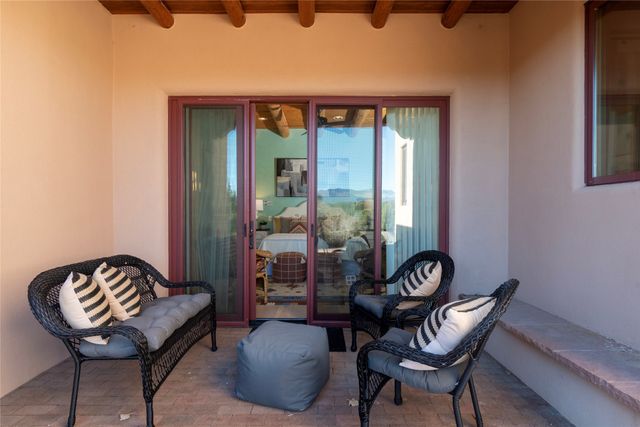 18 Bella Loma, Santa Fe, NM 87506