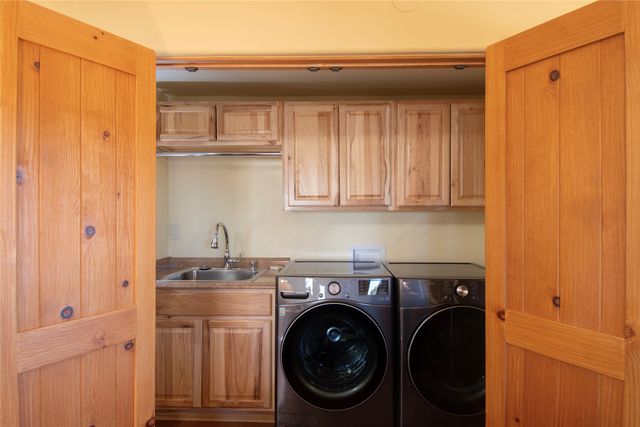 18 Bella Loma, Santa Fe, NM 87506