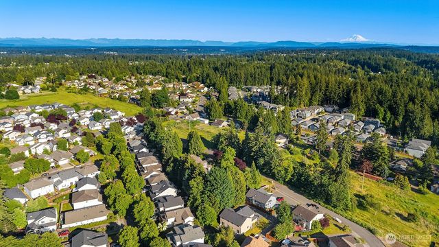 1631 180th Place SW, Lynnwood, WA 98037