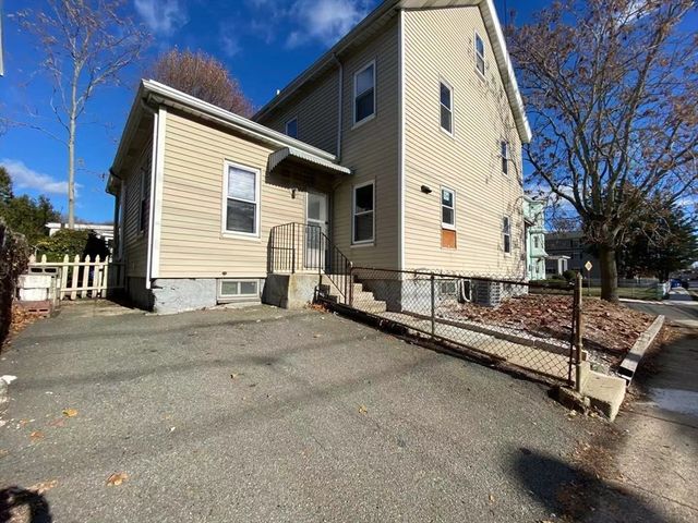 70 Francis St 70, Waltham, MA 02451