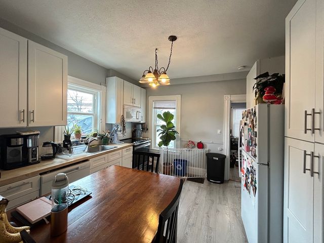 70 Francis St 70, Waltham, MA 02451