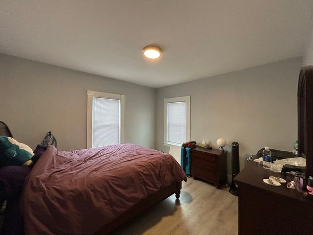 70 Francis St 70, Waltham, MA 02451