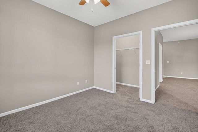 6350 Coachlight Drive 2102, West Des Moines, IA 50266