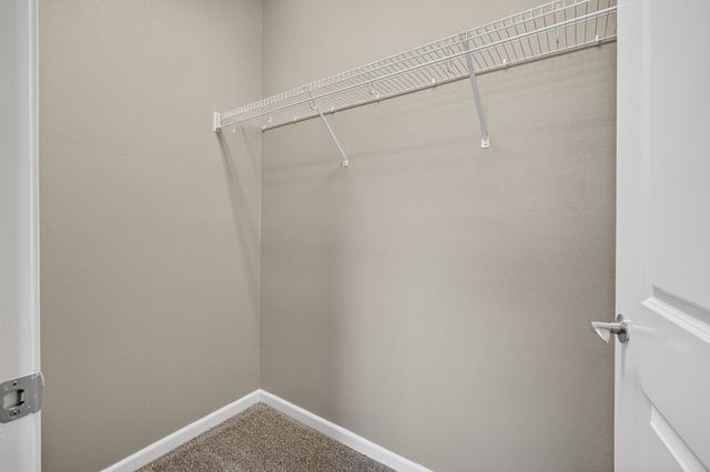 6350 Coachlight Drive 2102, West Des Moines, IA 50266