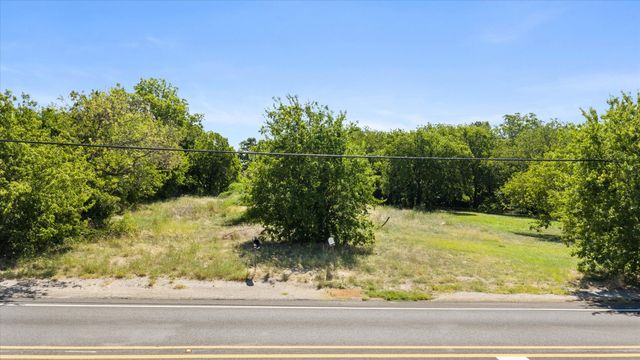 721 N Houston Street, Granbury, TX 76048