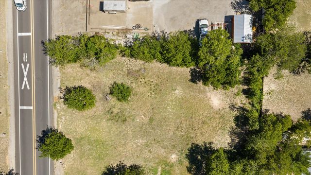 721 N Houston Street, Granbury, TX 76048