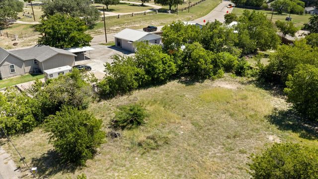 721 N Houston Street, Granbury, TX 76048