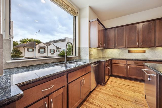 4414 Floyd Street, Houston, TX 77007