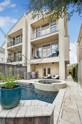 4414 Floyd Street, Houston, TX 77007