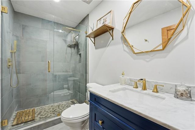 19680 Birch Street, Stilwell, KS 66085