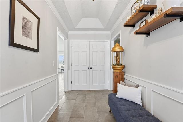 19680 Birch Street, Stilwell, KS 66085