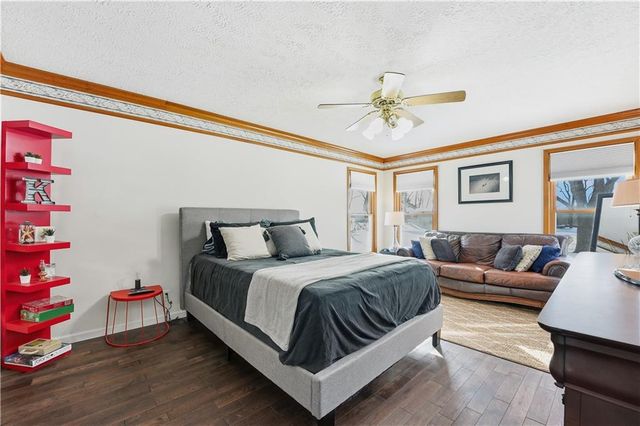 19680 Birch Street, Stilwell, KS 66085