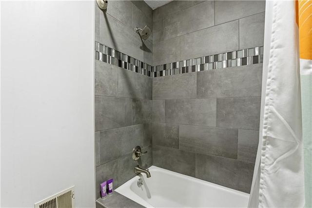 19680 Birch Street, Stilwell, KS 66085