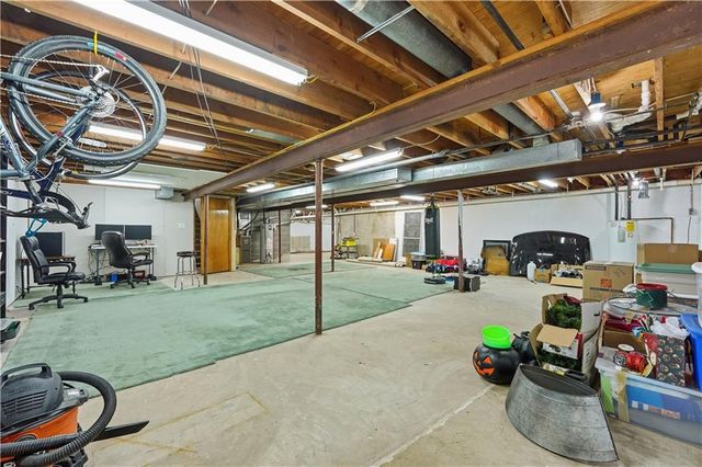 19680 Birch Street, Stilwell, KS 66085