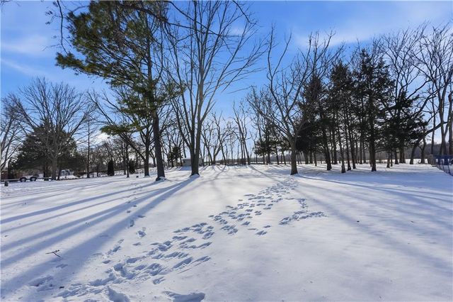 19680 Birch Street, Stilwell, KS 66085