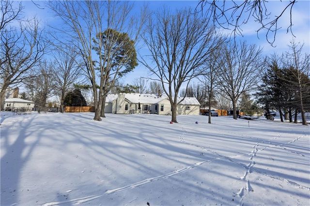 19680 Birch Street, Stilwell, KS 66085