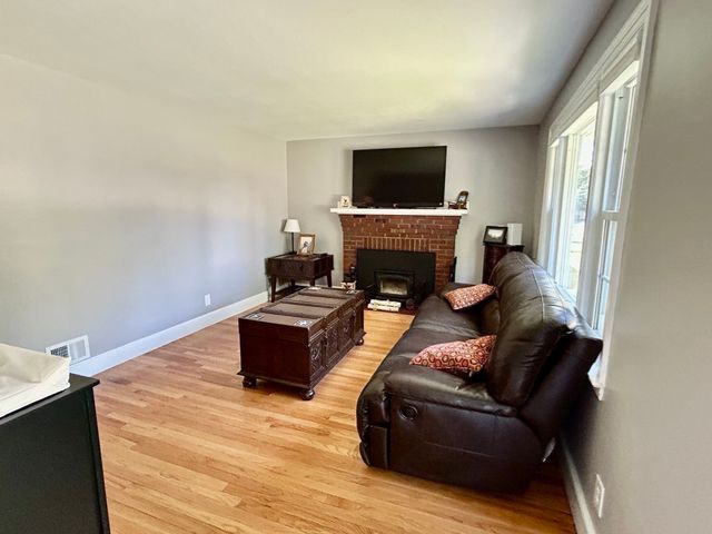 9 Judith Rd, Weymouth, MA 02191