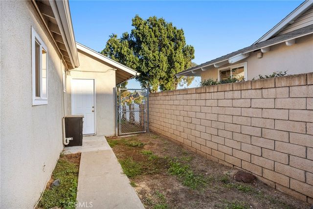 1420 N Sacramento, Orange, CA 92867