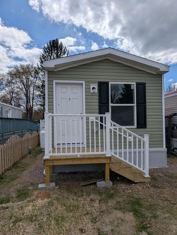8 Avenue A, Burlington, VT 05408