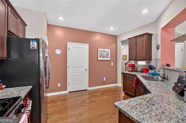 6050 Shiloh Woods Drive, Cumming, GA 30040