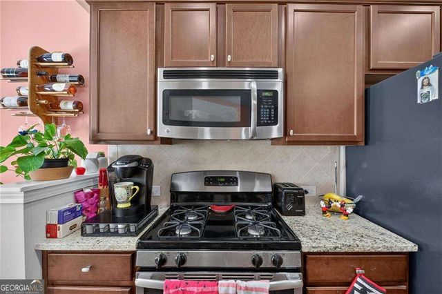 6050 Shiloh Woods Drive, Cumming, GA 30040