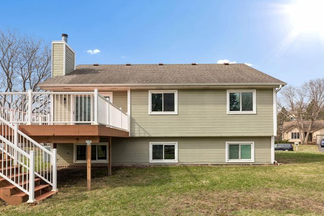 15125 Southwind Drive, Burnsville, MN 55306