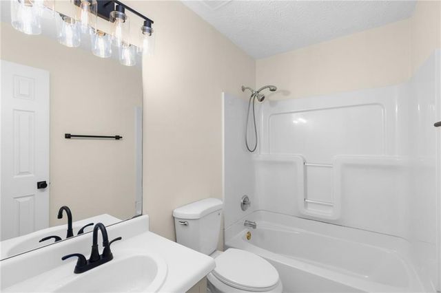 2250 Ridge Forest Drive, Grayson, GA 30017
